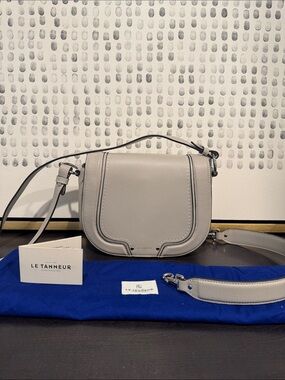 Le Tanneur Medium Grey Crossbody in Grained Leather